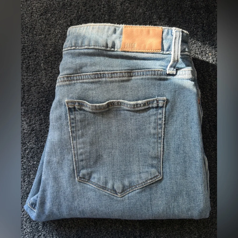 PAIGE Women’s Light Blue Distressed Cropped Jeans - Picture 8 of 8